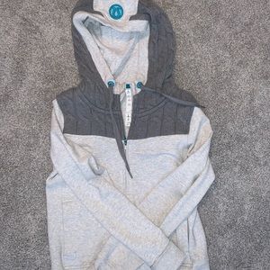 Lululemon scuba hoodie with knit pattern. Size 8